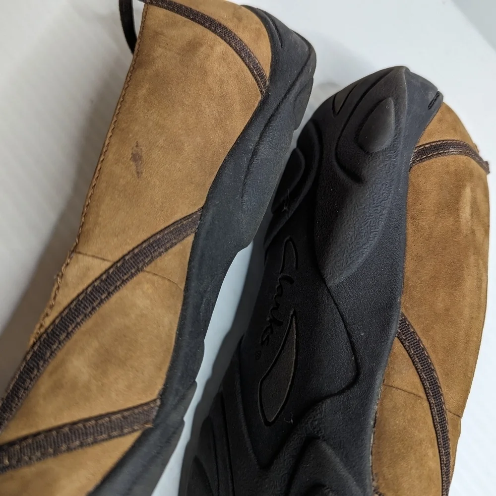 Clark's women's comfort brown suede slipon‎ flats shoes size 7